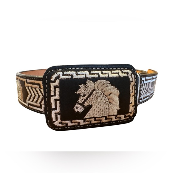 YAC Leather & Silk Embroidered Horse Head Designer Belt Size 40 - Picture 1 of 14